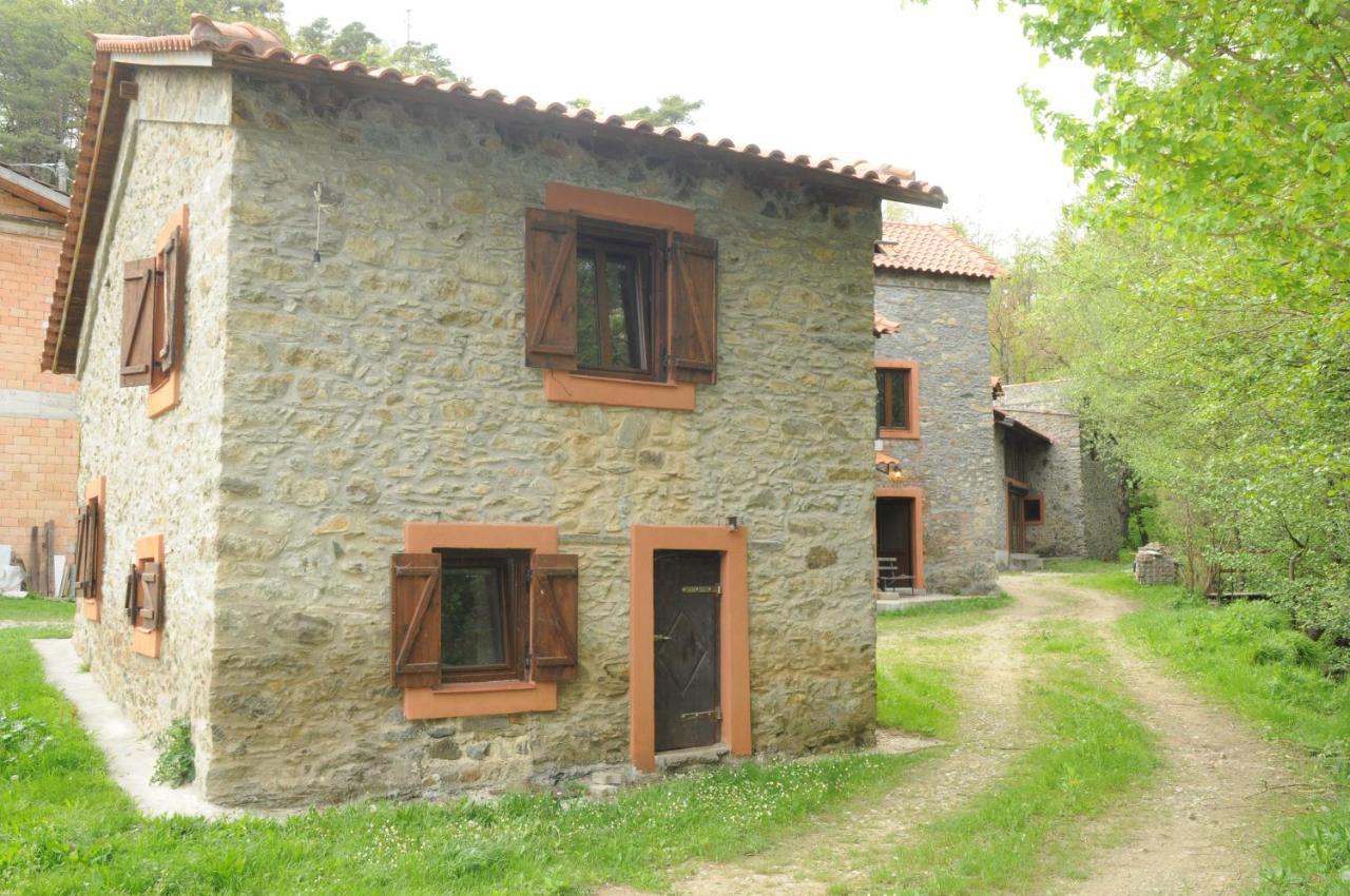 Giusvalla Forest Village Dego Екстер'єр фото